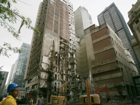 Ruínas do Edifício Liberdade, no centro do Rio de Janeiro